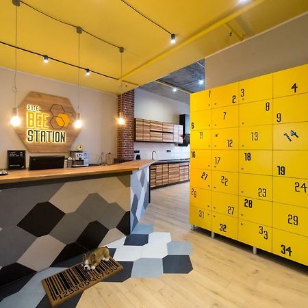 HOTEL Bee Station Kiew Exterior foto